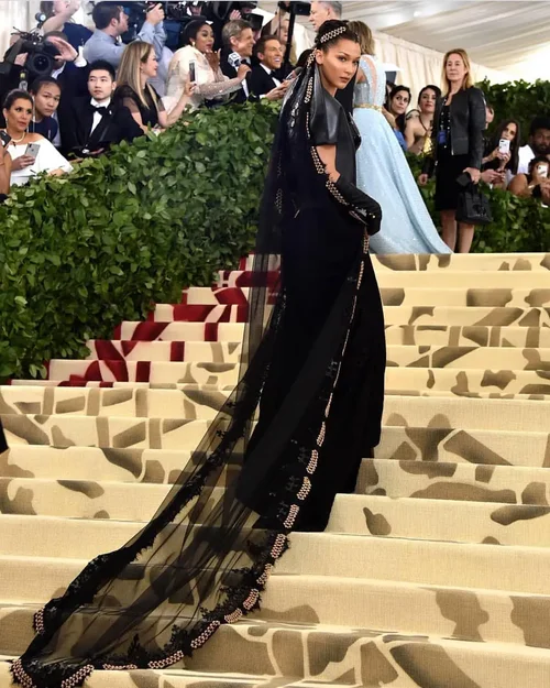 克罗心的logo是什么样