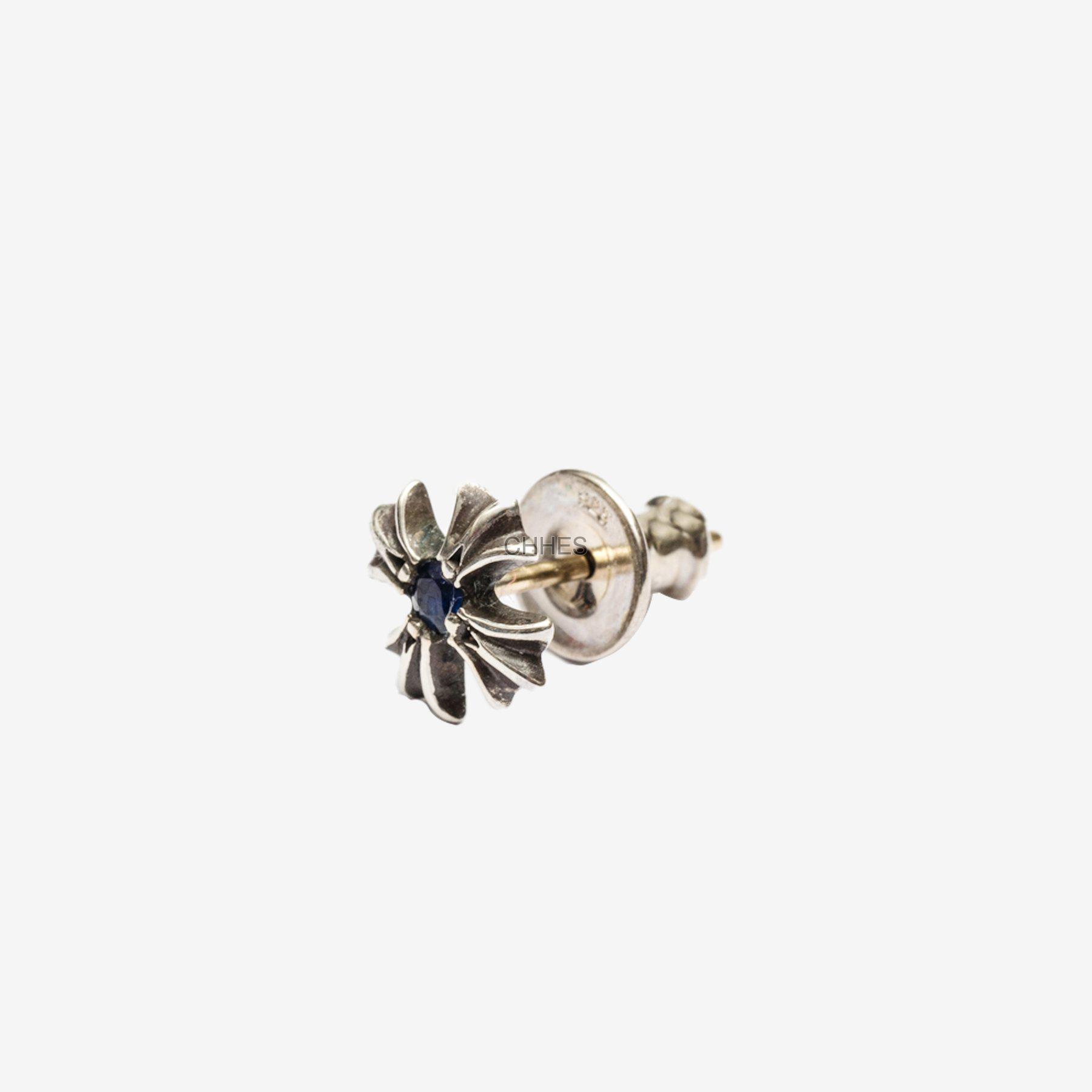 CHROME HEARTS Chrome hearts 克罗心小号十字花蓝宝石耳钉- CHHES