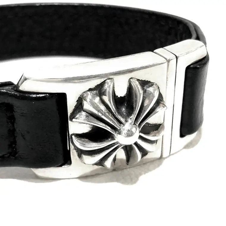 Chrome hearts 方形十字花银扣皮手链