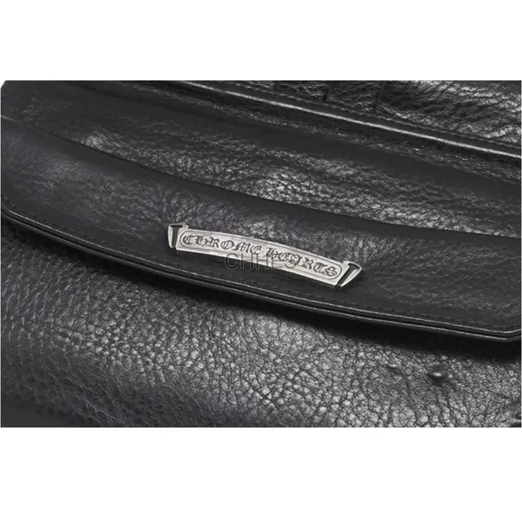 克罗心 BK Heavy Leather 十字花纽扣黑色皮革钱包