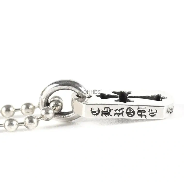 Chrome hearts 克罗心 MINI十字架镂空吊坠/项链