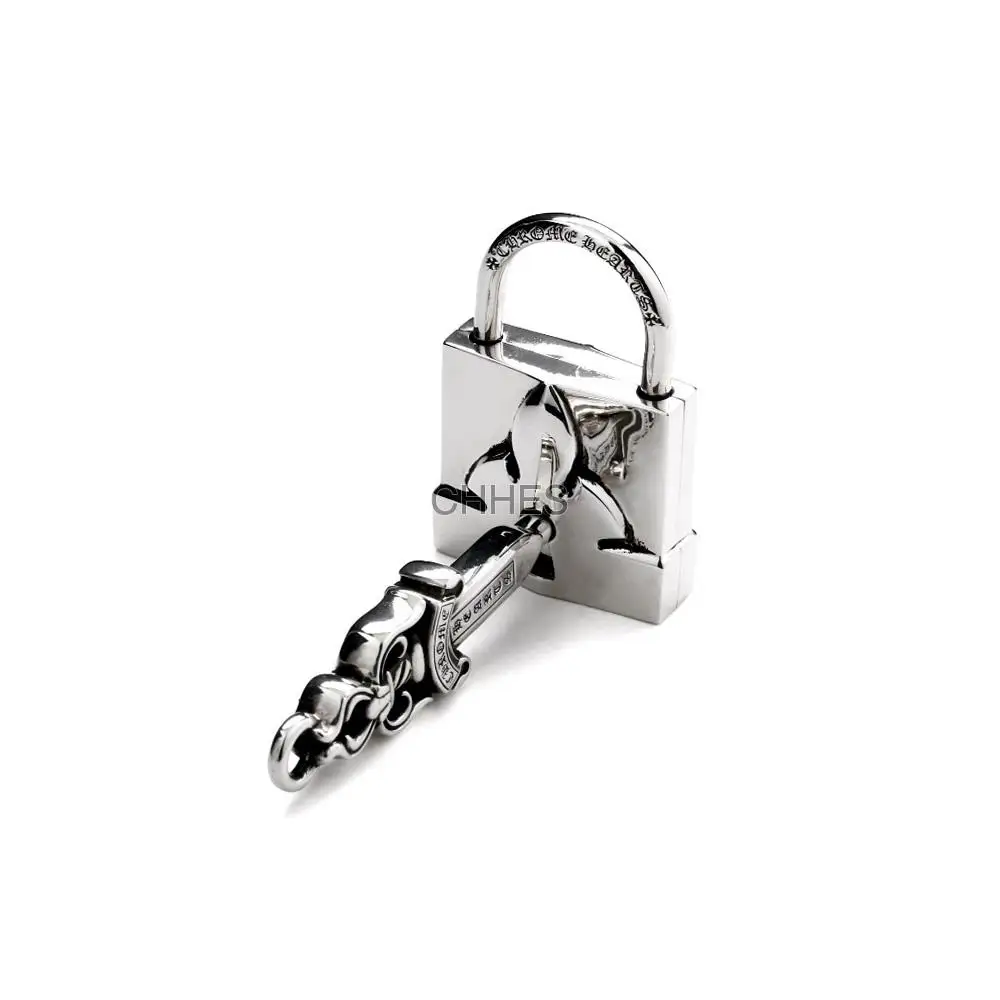 Chrome hearts 克罗心 燕尾锁和匕首宝剑情侣吊坠