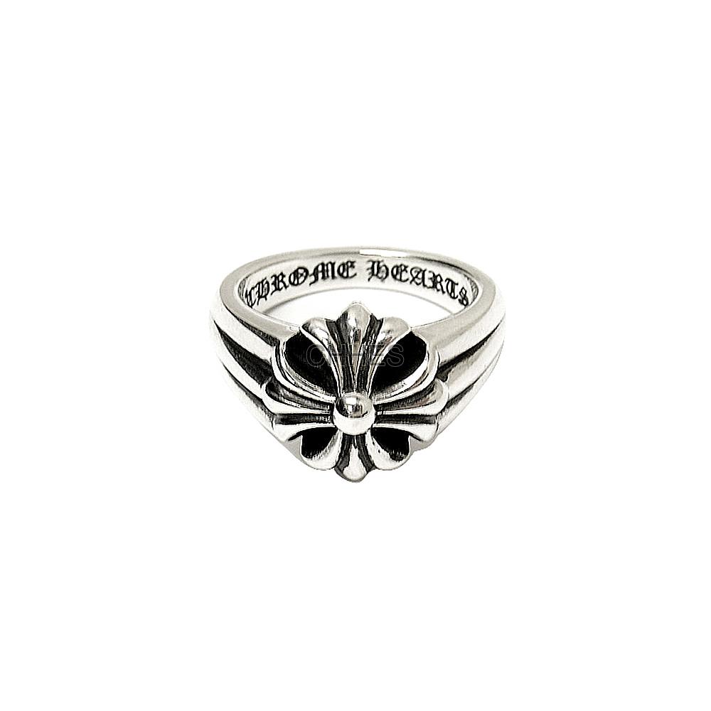 chr꒰˘̩̩̩⌣˘̩̩̩๑꒱♡ CHROME HEARTS 克罗心C/O小号十字花一体戒指- CHHES