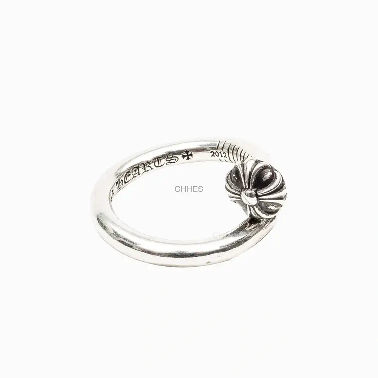 Chromehearts 克罗心 圆头十字花钉子戒指