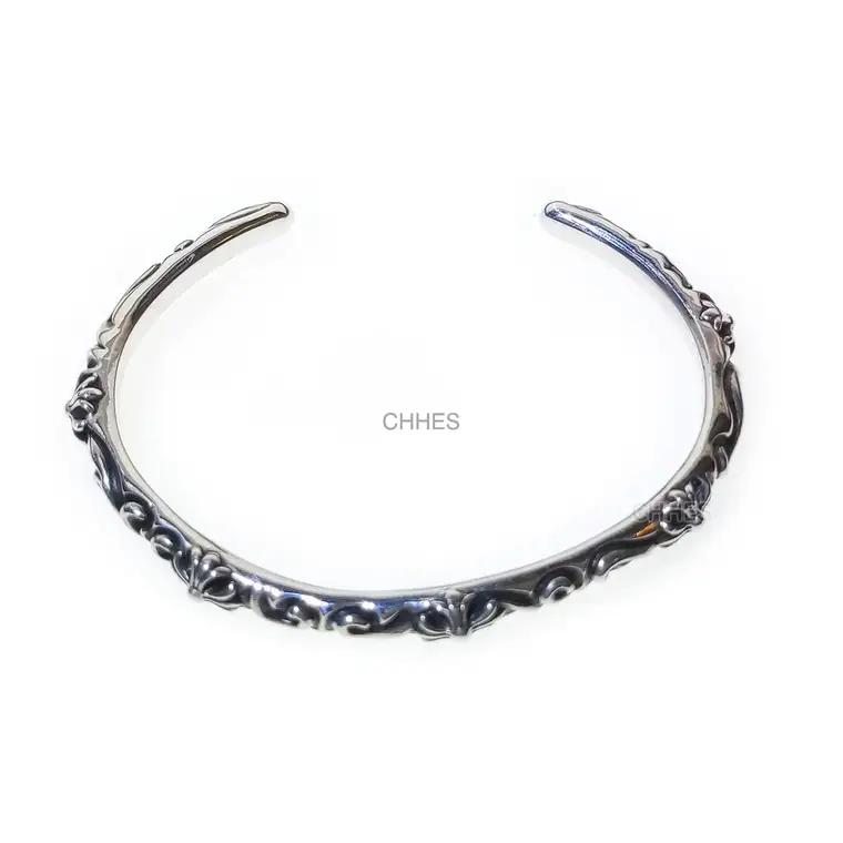 Chrome hearts 克罗心 经典SBT十字架滕花开口手镯