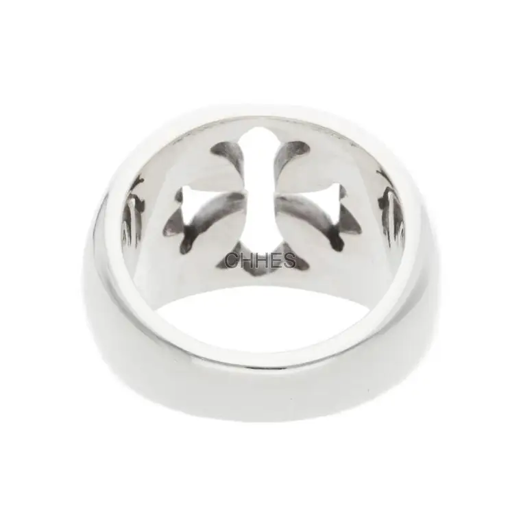 Chrome hearts 克罗心 镂空十字花光面戒指