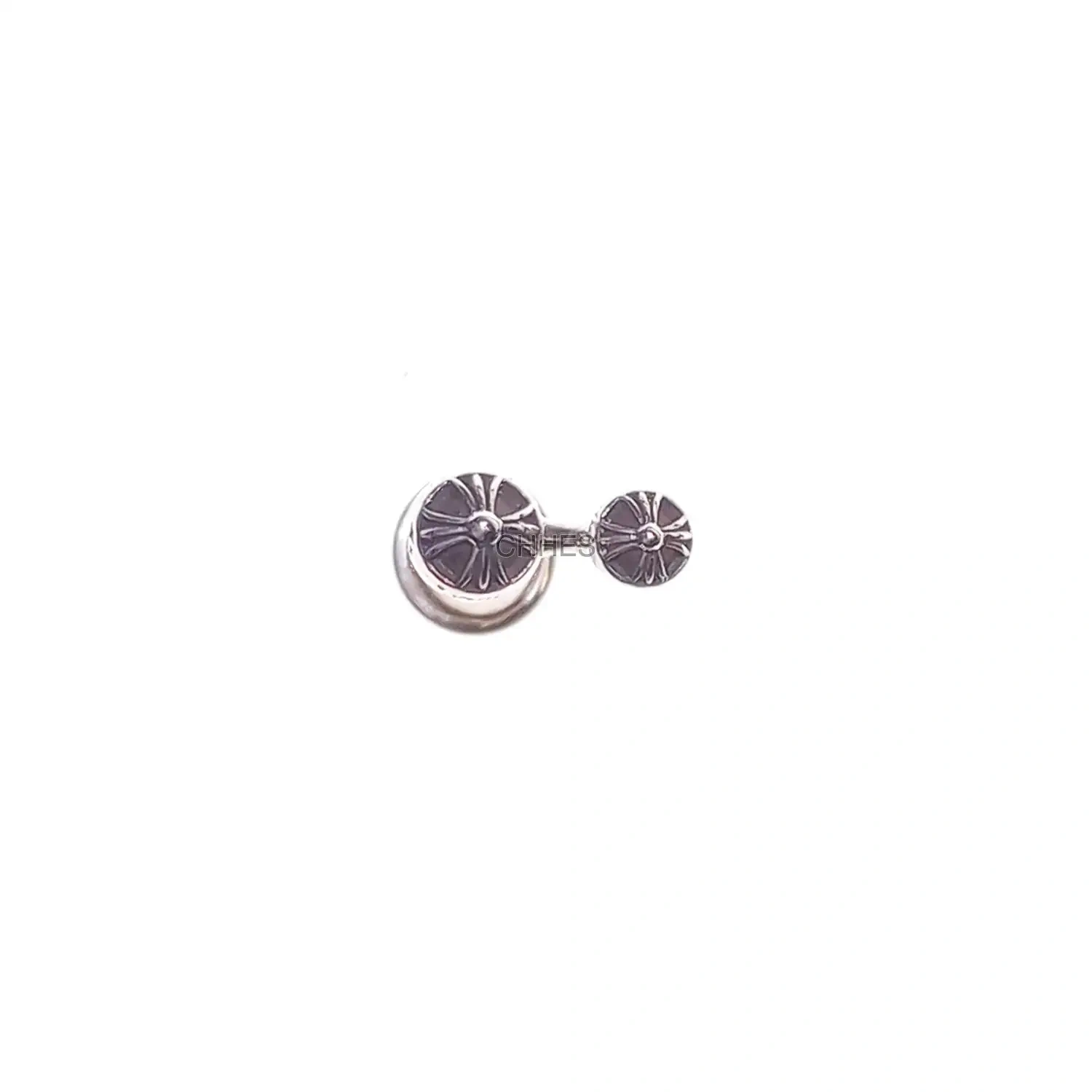 Chrome hearts 克罗心 双十字花字母球耳钉