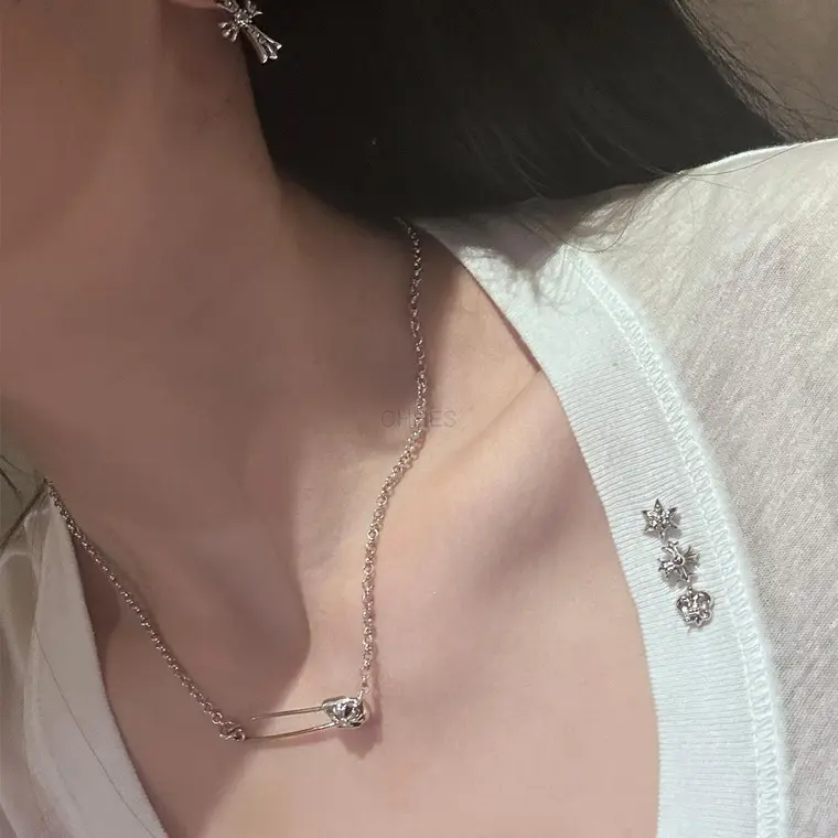 Chrome hearts 克罗心 别针锁骨ROLL项链