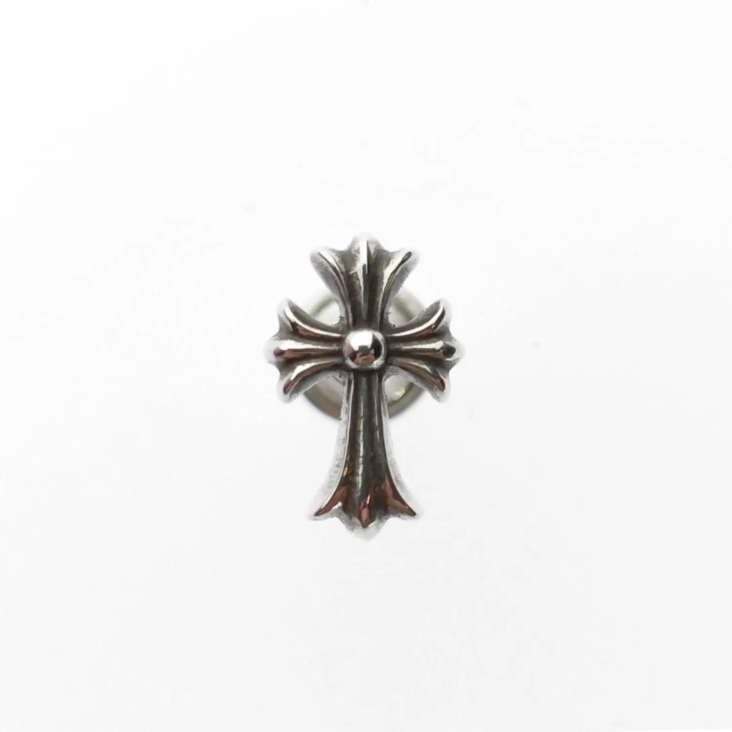 Chromehearts 克罗心 经典十字架耳钉