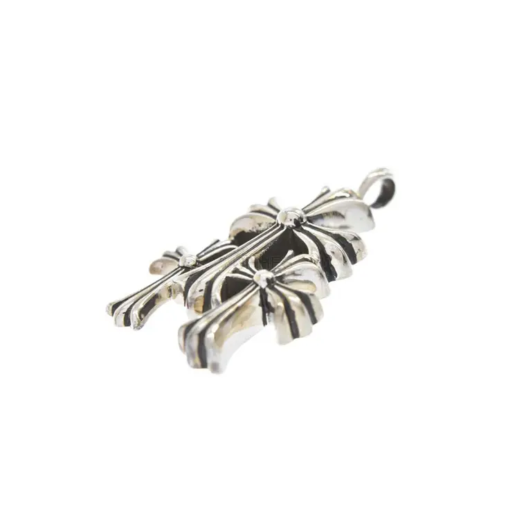 Chrome hearts 克罗心 中号三十字架吊坠