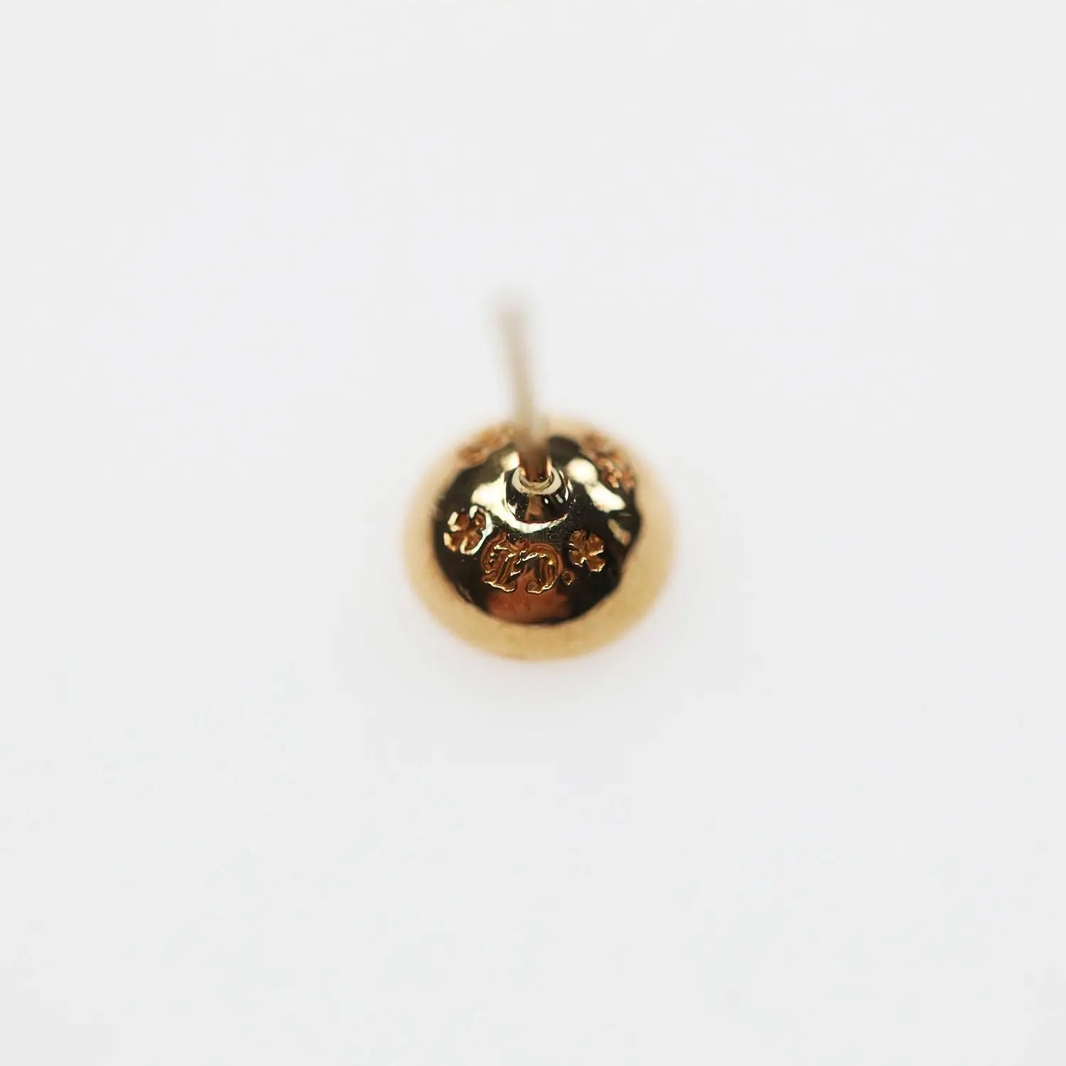 Chrome hearts 克罗心 22K钻石凹十字花平面圆耳钉