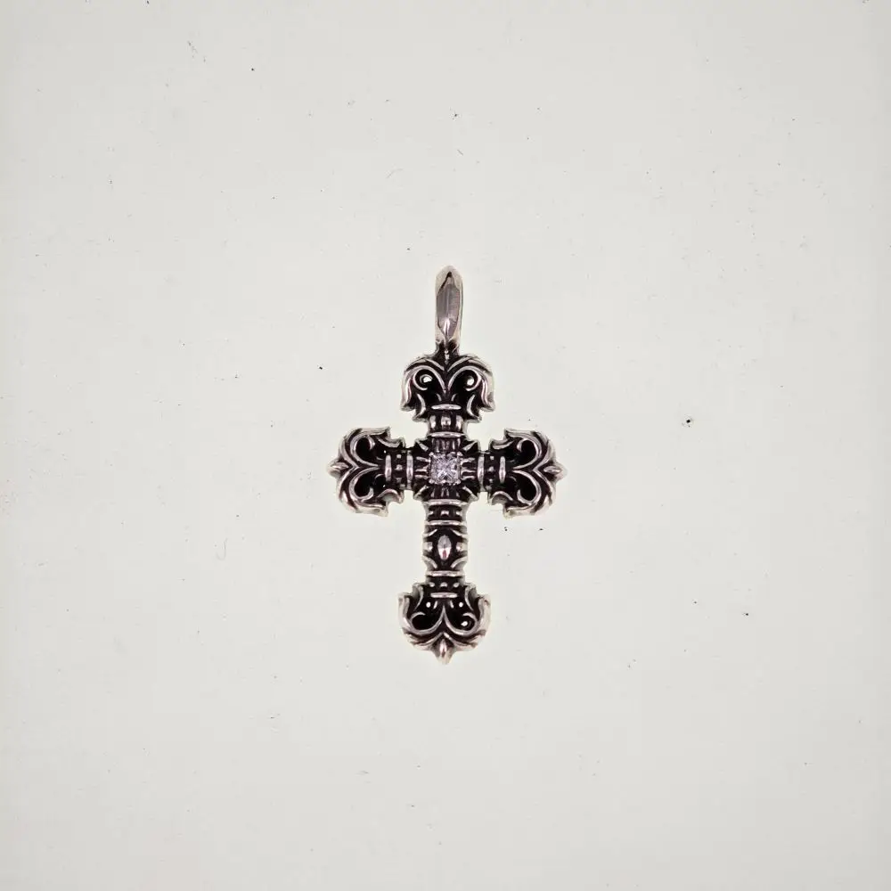 Chrome hearts 克罗心 单钻小号Filigree火焰十字架吊坠