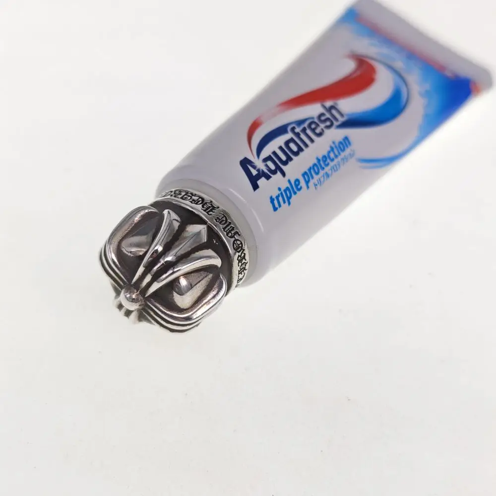 Chrome hearts 克罗心 Aquafresh牙膏