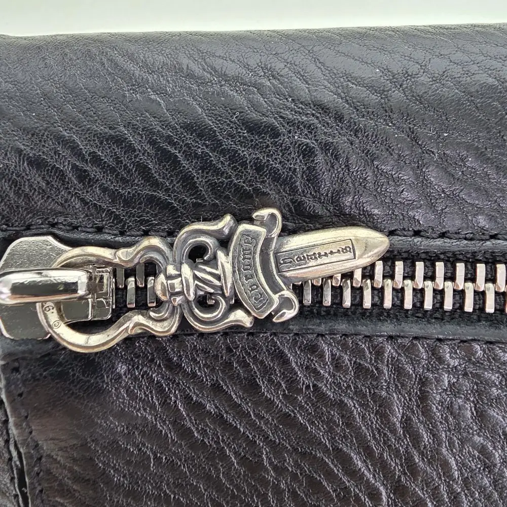 克罗心 短款宝剑拉链卷轴钱包